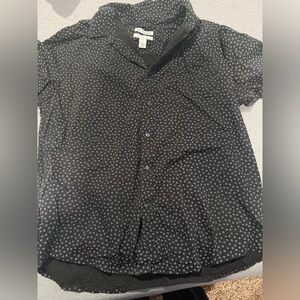 Men’s Amazon Essentials short sleeve button down shirt size xl